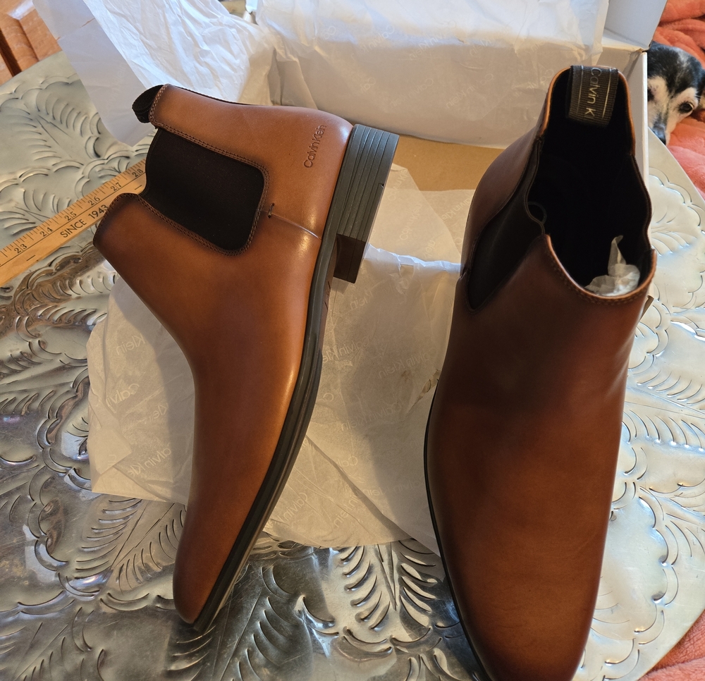 Calvin Klein Men's Tan Leather Chukka Boots